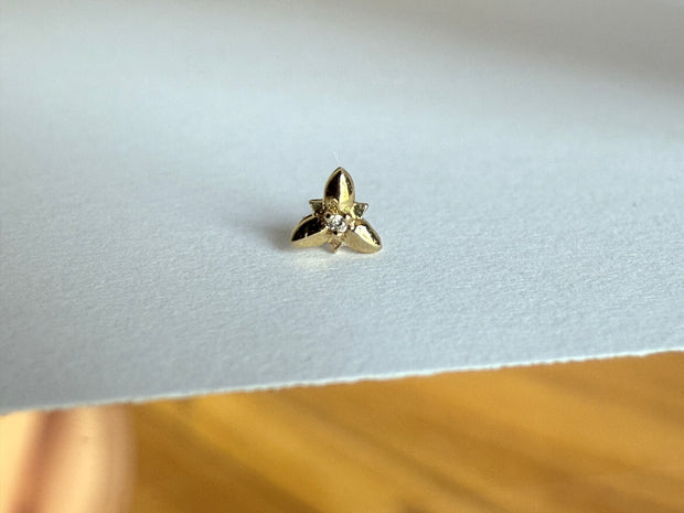 Triangle flower - True Diamond - Travelers jewel